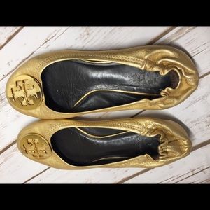 Tory Burch Gold flat shoes